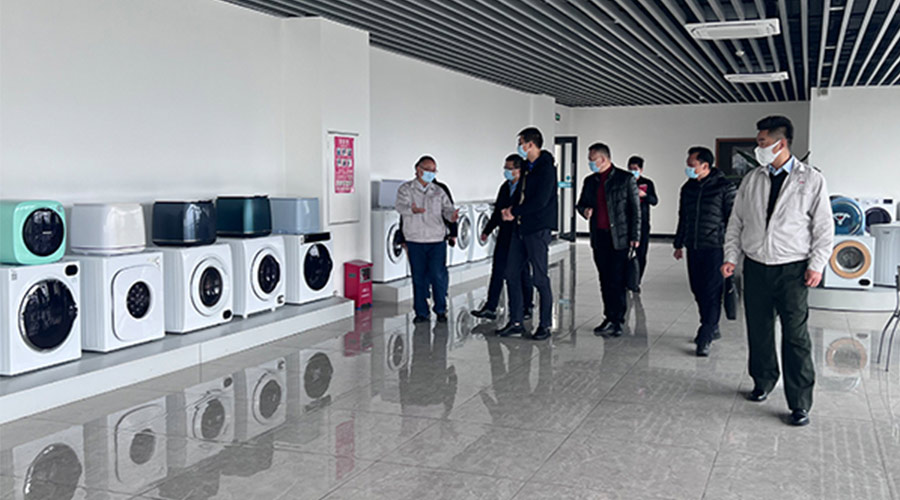 分享交流！鶴山市領(lǐng)導(dǎo)以及書記一同到訪金環(huán)電器