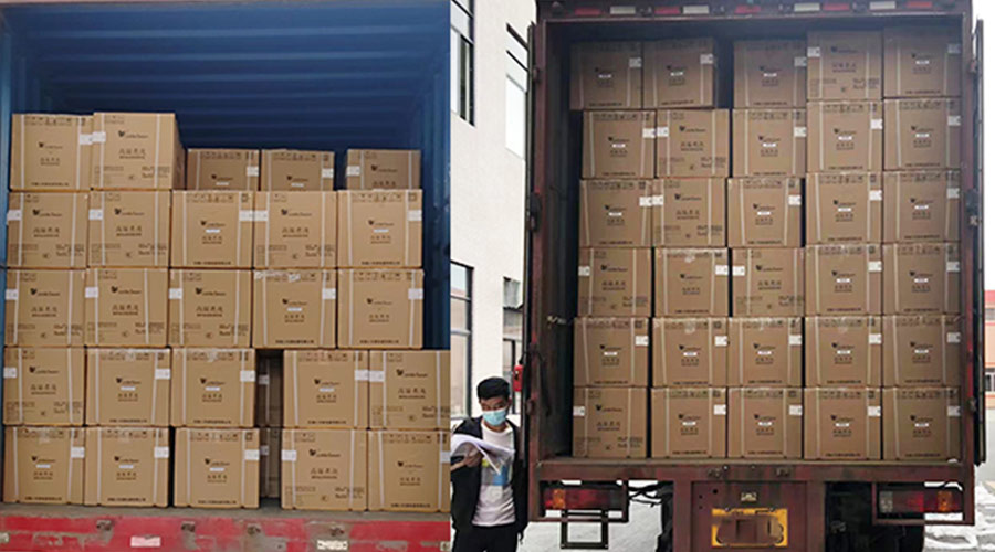 集裝箱裝柜進(jìn)行時(shí)！金環(huán)電器客戶迷你洗衣機(jī)順利發(fā)貨！