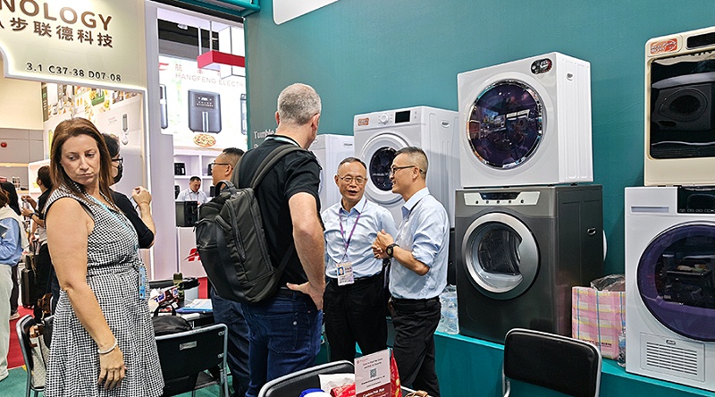 滾筒烘干機(jī) 滾筒烘干機(jī)