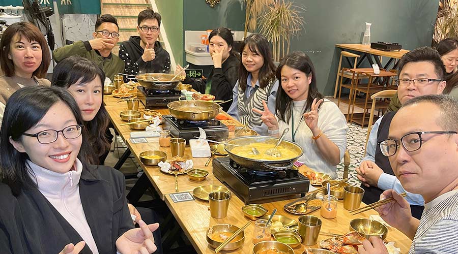 寒冬暖心！金環(huán)電器銷售部組織火鍋團(tuán)建沖刺2022